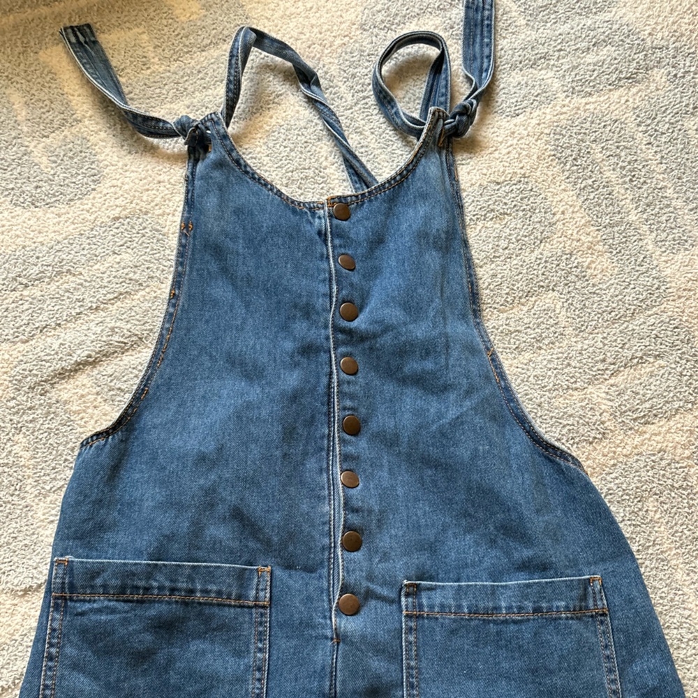 Forever 21 Buttoned Overall Shorts